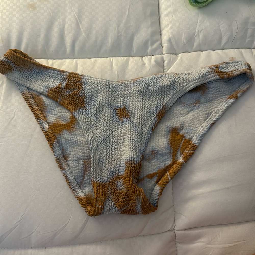 bathing suit